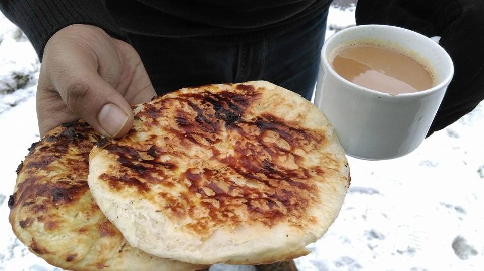 9 Kinds Of Bread You Have To Try In Kashmir – Dial Kashmir